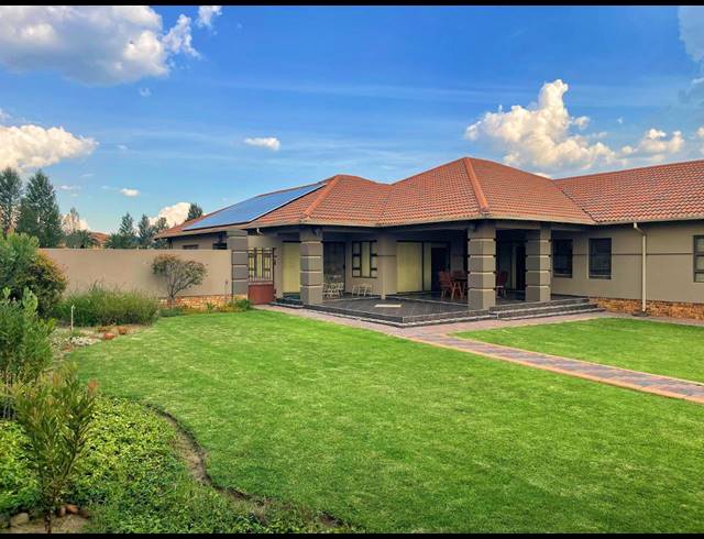 4 BEDROOM HOUSE FOR SALE IN THREE RIVERS EAST